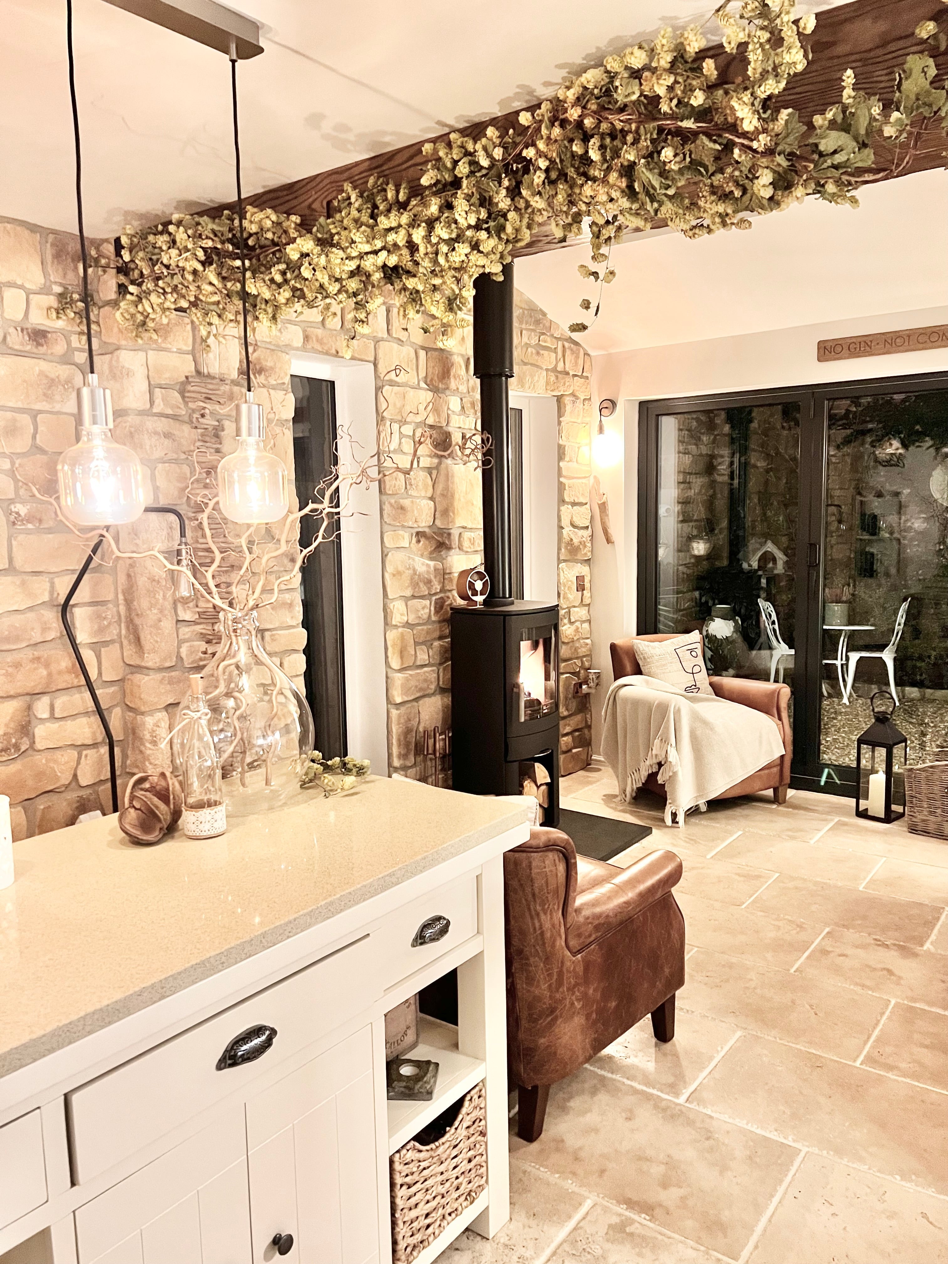 Why Stone Cladding is Replacing Traditional Wall Finishes