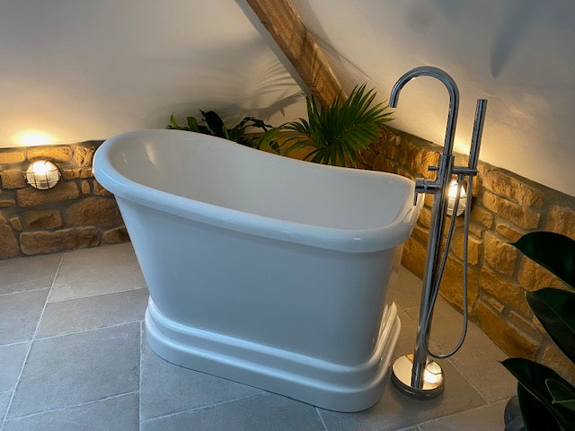 Using Stone Cladding To Improve Your Bathroom Aesthetics