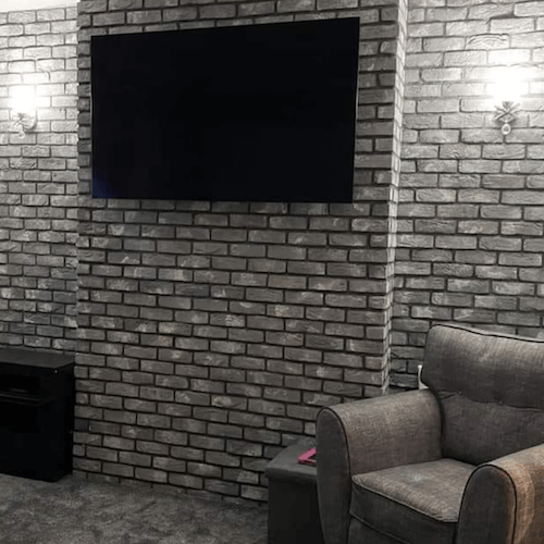 Grey brick slips in lounge
